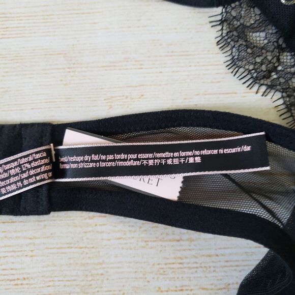 Victoria's Secret Eyelash Lace Mesh Keyhole Front Halter Bralette Black Medium - Picture 11 of 11